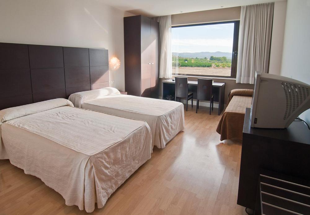 Hotel Puerta De La Serrania Лірія Екстер'єр фото
